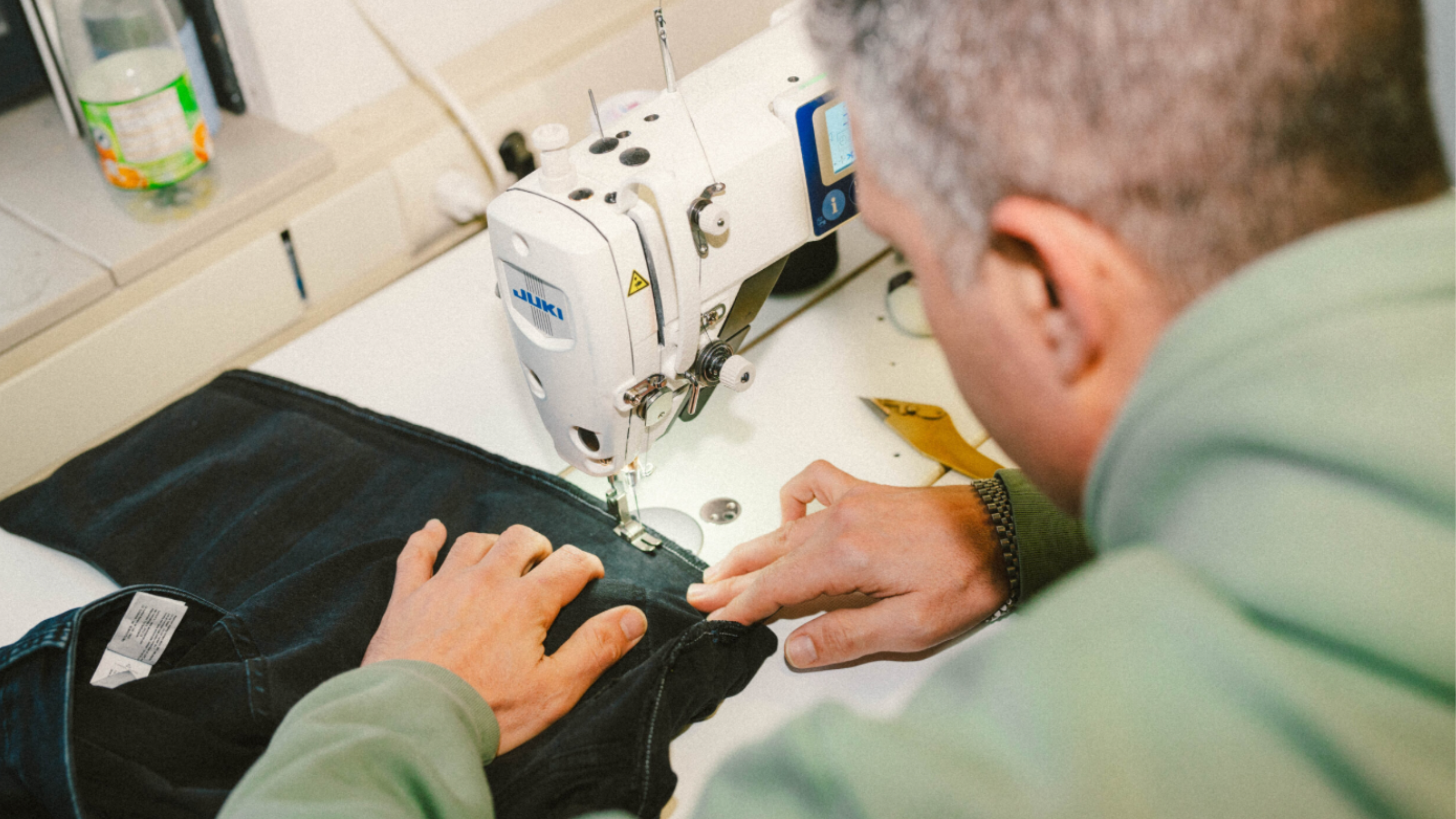 Modint en partners organiseren workshop: kledingreparatie als onderdeel van de bedrijfsvoering